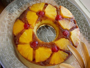 individual-pineapple-upside-down-cake-17