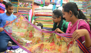 Rajshahi-Eid-Market-Inner